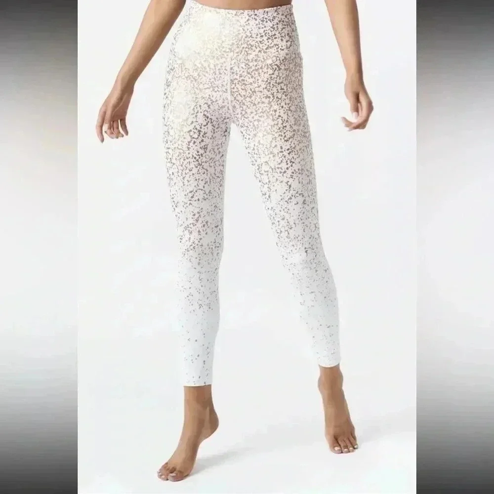 Zyia White Stay Gold Light n Tight Hi-Rise 7/8 24" size 8-10 - Picture 5 of 5